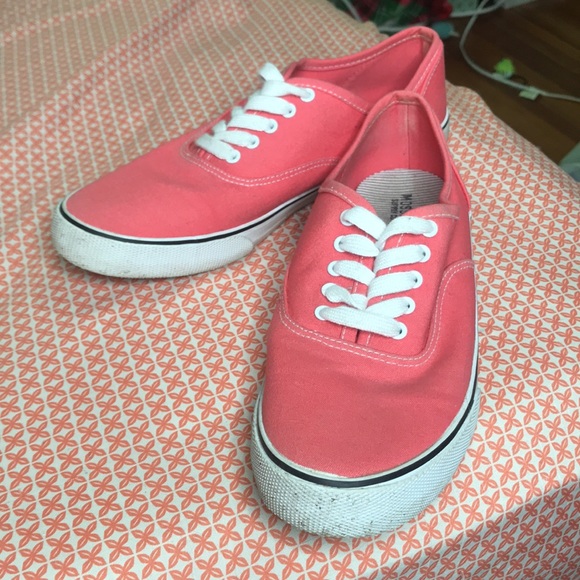 Converse - Picture 4 of 5